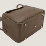 10001封面琳蒂大象灰