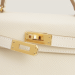 10001封面白二代