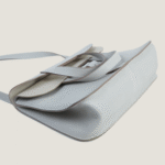 10001封面哈尔赞珍珠灰