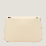 10001封面哈尔赞奶昔白