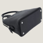 10001封面保龄球