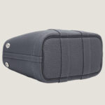 10001封面花园灰色