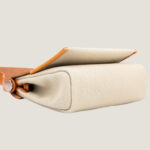 10001封面沙滩金