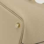 10001封面菜篮子风衣灰