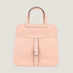 10001封面哈尔赞粉色