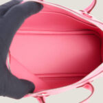 10001封面保龄球唇膏粉