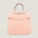 10001封面哈尔赞粉色