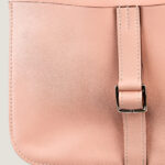 10001封面哈尔赞粉色