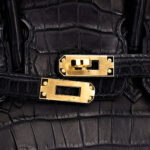 10001封面湾鳄雾面