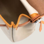 10001封面沙滩金