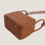 10001封面lindymini金棕